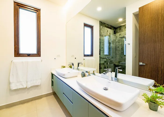 W/ Private Pool, Club Access Villa Tamarindo
